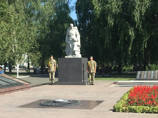 Виставка-посвята «Шляхами подвигу і слави»